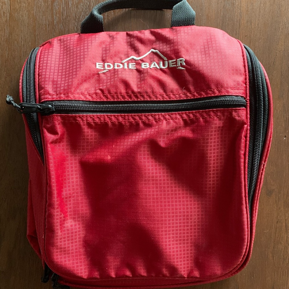 Eddie Bauer hanging toiletries bag